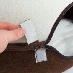 Canadian Cat Company Filz Katzennest Braun/ Beige -Katzenartikel 6ca7d1ac525021d9cafd1e373edf7635015f2295 1286721 de DE 0b70d700ed90214f1702ad9b889f723e21f4f6f9EbGqn9