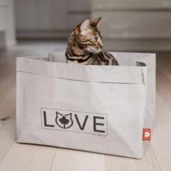 Canadian Cat Company Katzenbett Winnipeg -Katzenartikel ea2a92543660a6fabd2208bab8b82f203858e92f 1360995 de DE 358e0d9c2a85d0e9a3d95742e7fcf6e39ccfc95dtlCYtr